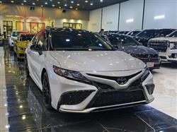 تۆیۆتا کامری